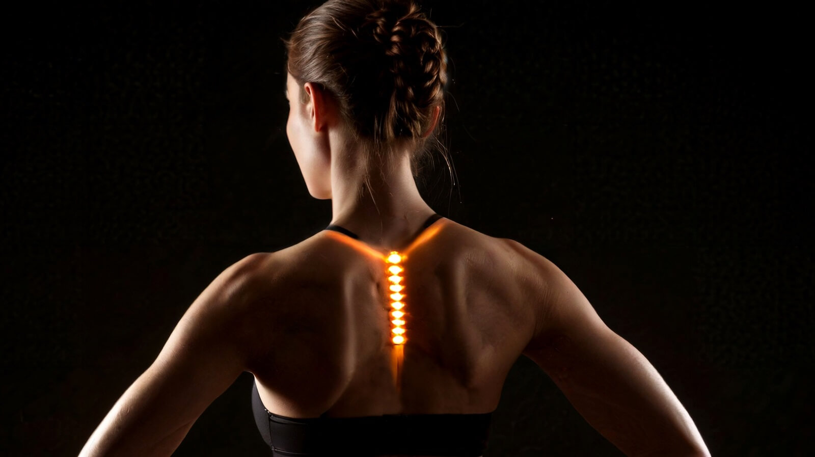 Ból pleców bez urazu – skąd się bierze i jak terapia manualna pomaga go wyciszyć